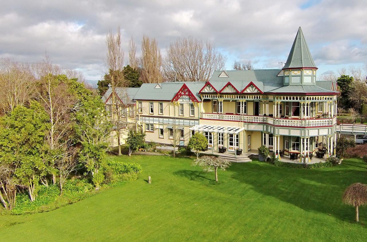 Highden Manor Estate 호텔 파머스턴노스 외부 사진