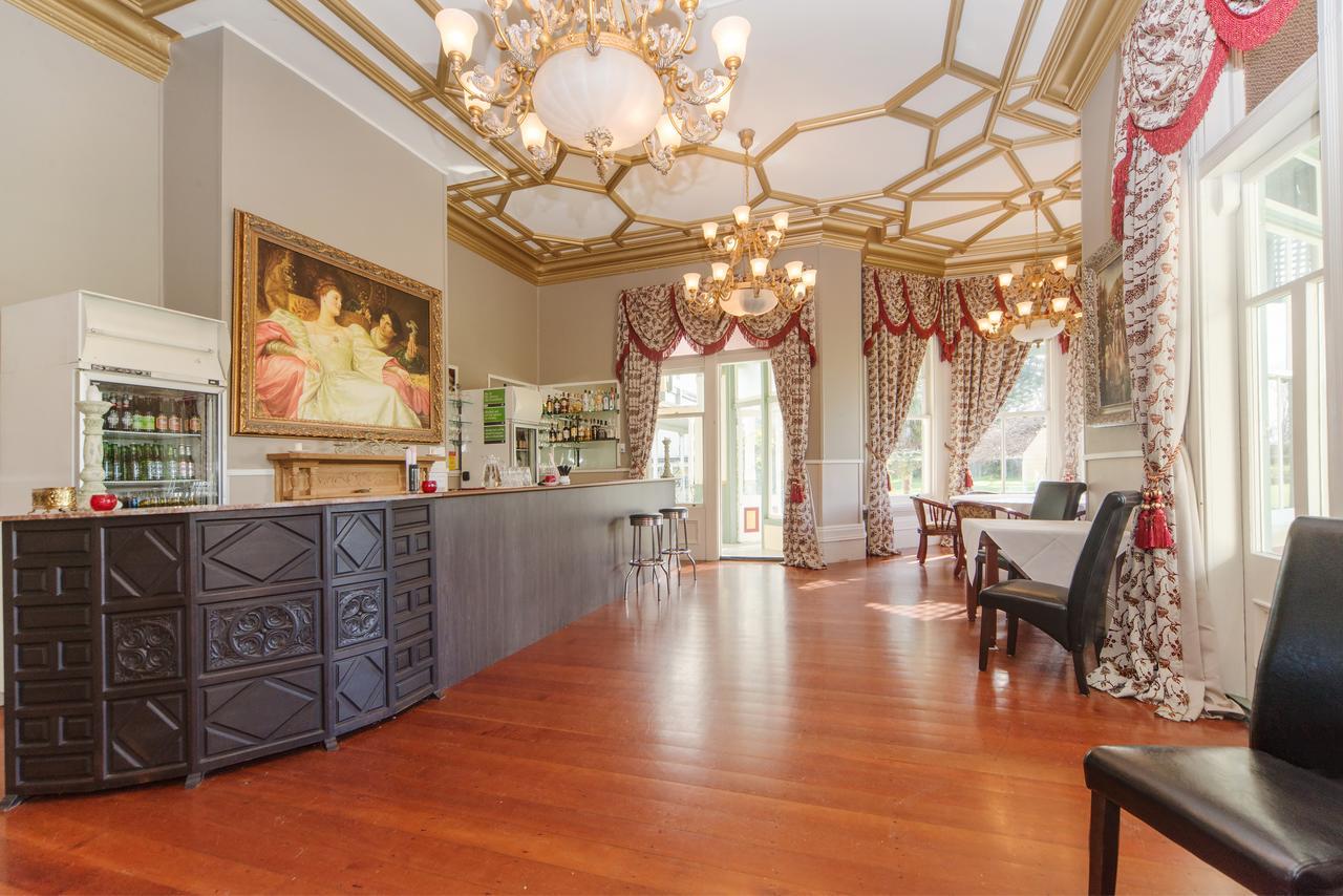 Highden Manor Estate 호텔 파머스턴노스 외부 사진