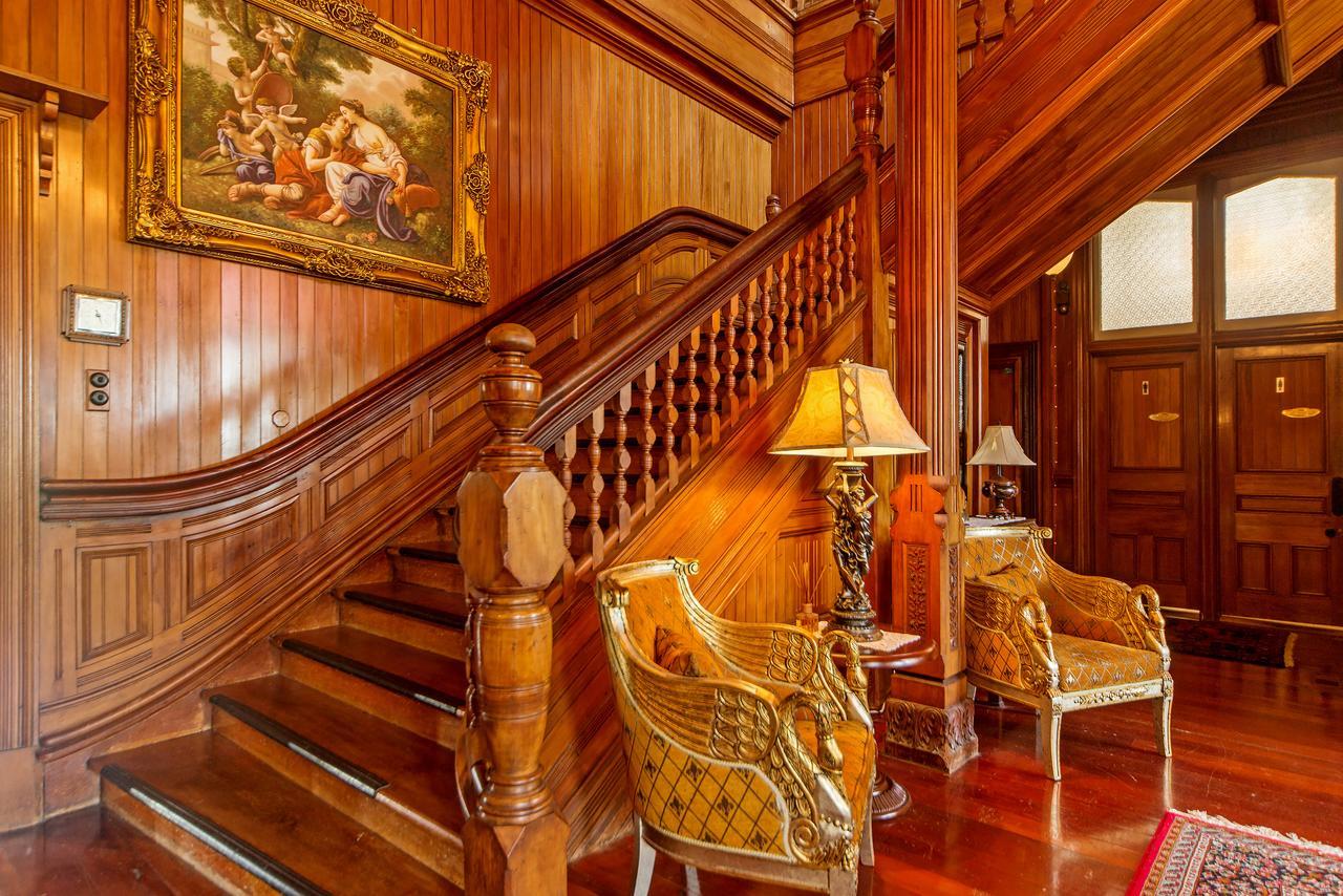 Highden Manor Estate 호텔 파머스턴노스 외부 사진