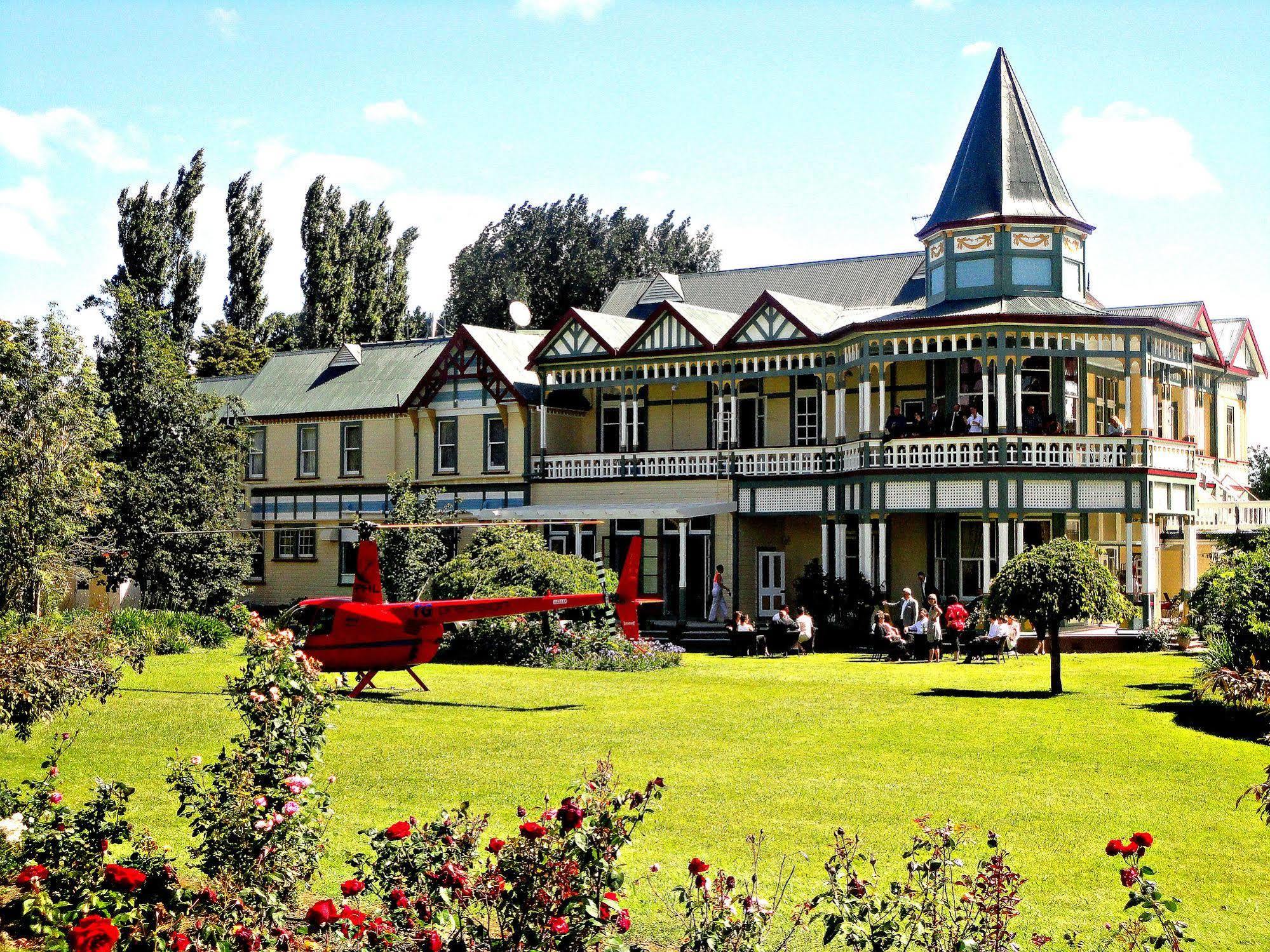 Highden Manor Estate 호텔 파머스턴노스 외부 사진