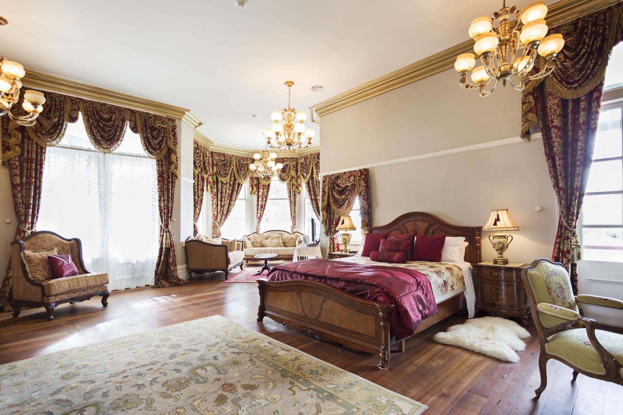 Highden Manor Estate 호텔 파머스턴노스 외부 사진