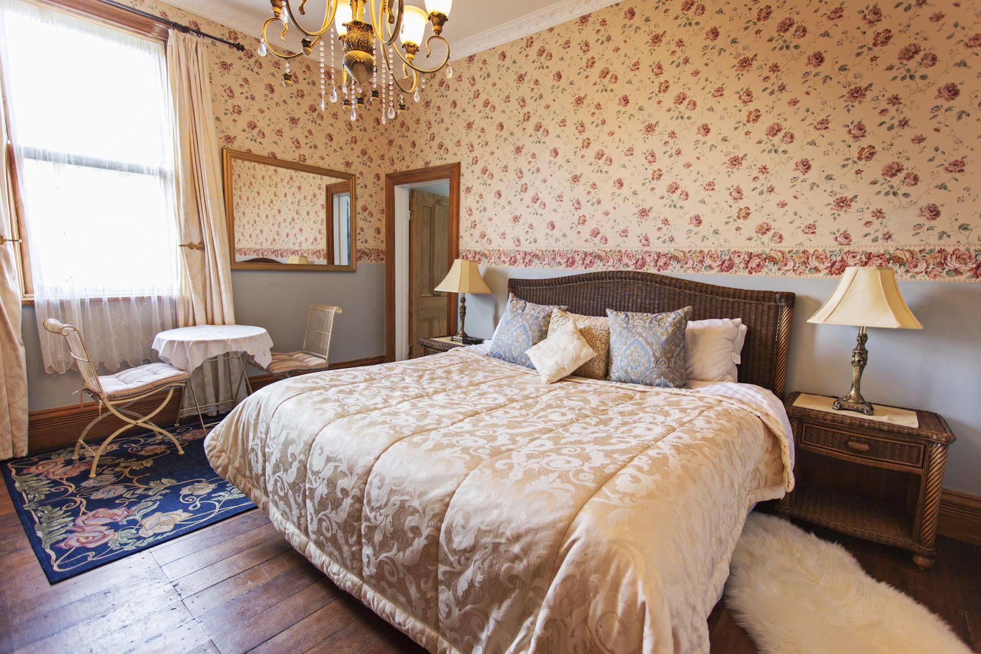 Highden Manor Estate 호텔 파머스턴노스 외부 사진